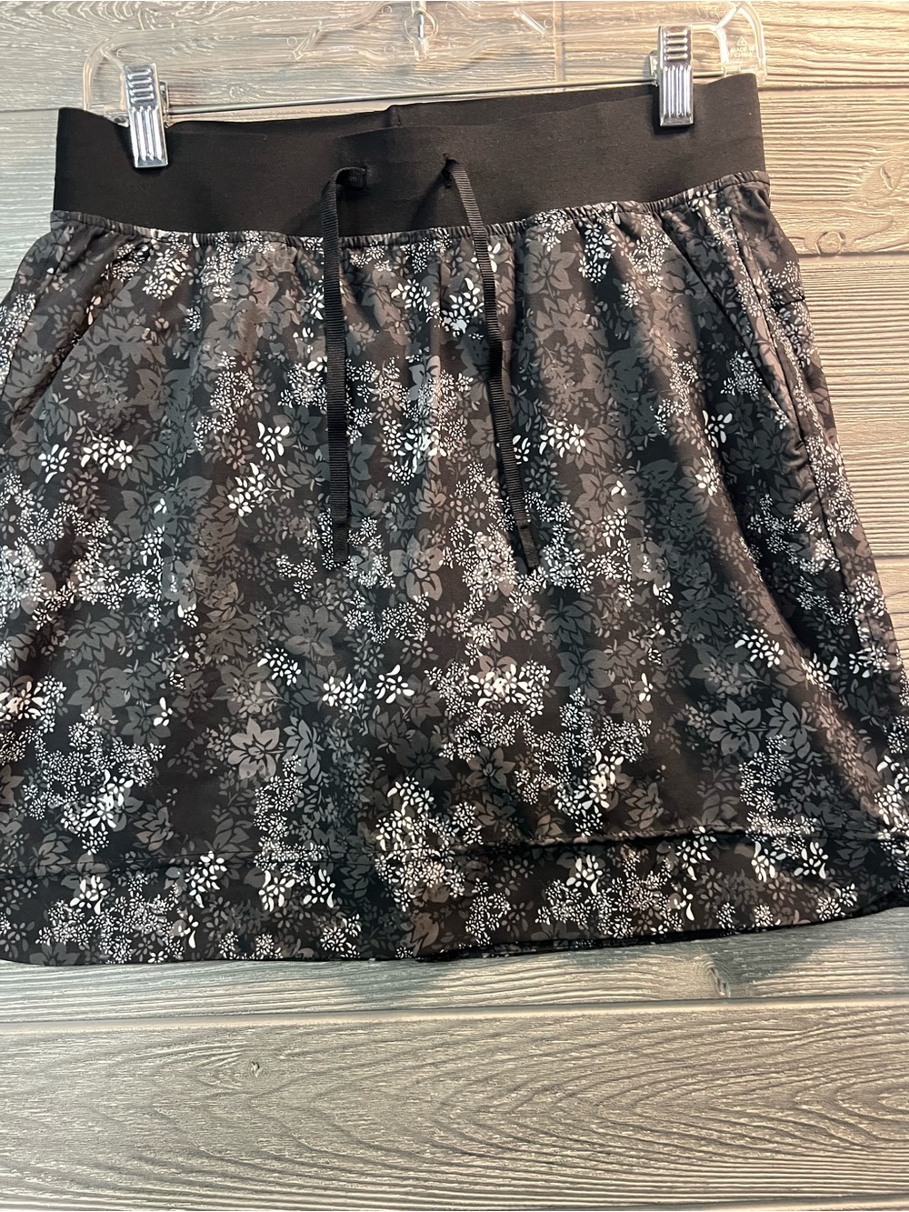 Floral Print Drawstring Skirt - Black